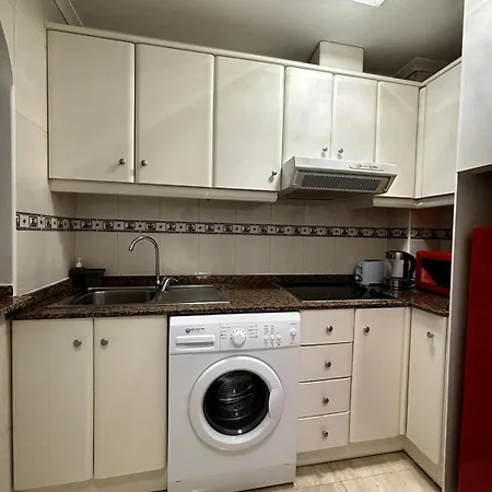 Modern 2-bedroom